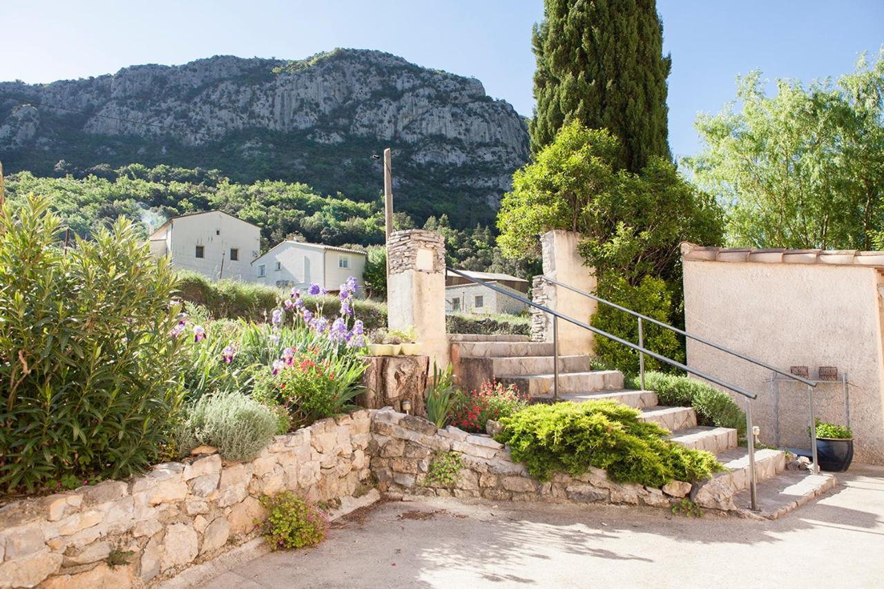 Auberge De La Vallee Saint-Jean-de-Buèges Buitenkant foto