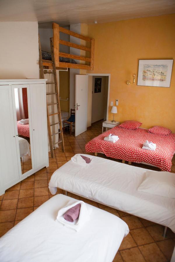 Auberge De La Vallee Saint-Jean-de-Buèges Buitenkant foto